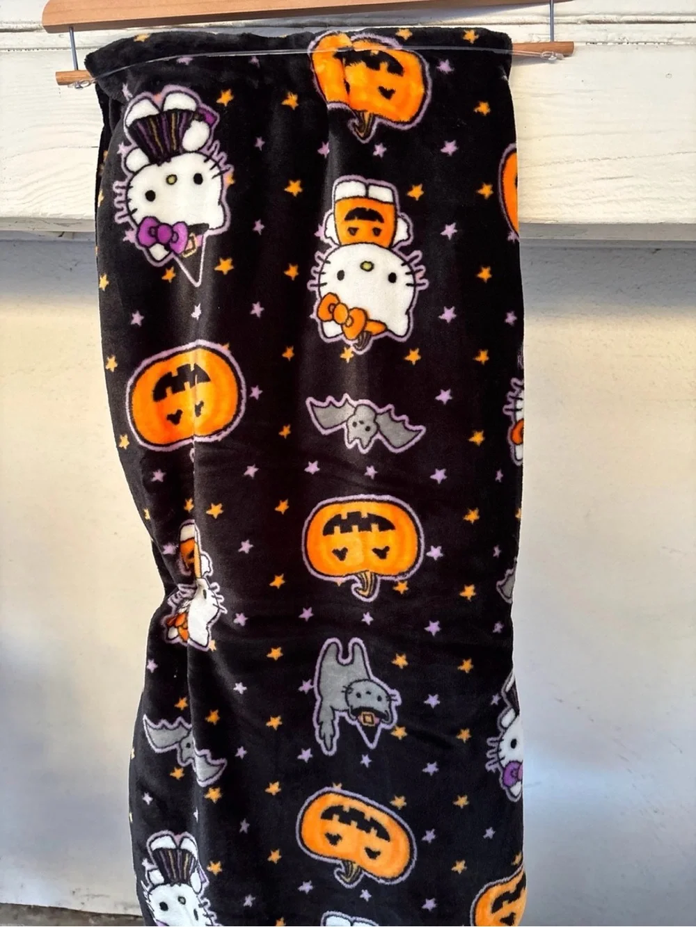 Halloween Hello Kitty Throw